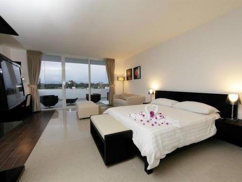 Town Center - Playa Blanca, Antón