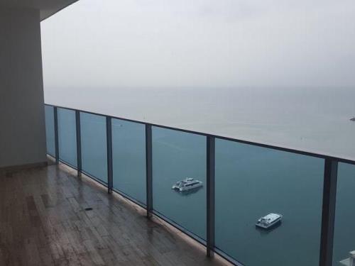 Grand Tower, Punta Pacifica