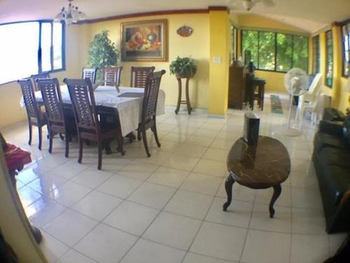 Sky View, Pueblo Nuevo