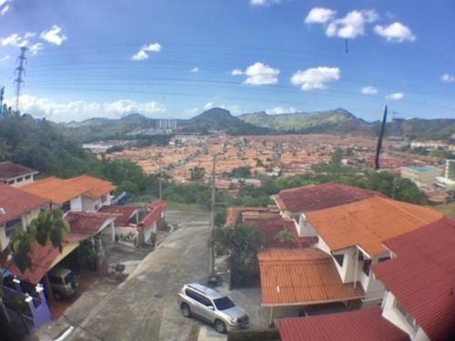 Sky View, Metropolitan Area