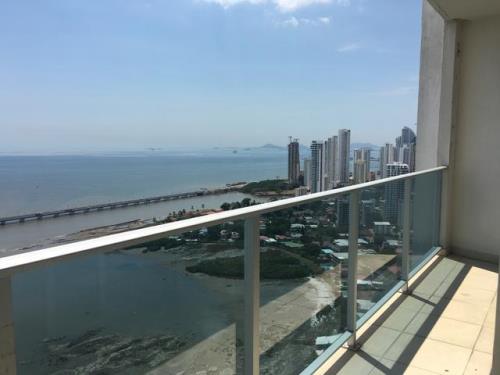 Nautica Tower, apartment