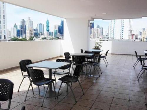 Plaza Valencia, San Francisco