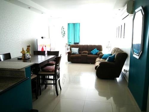 Met One, Metropolitan Area