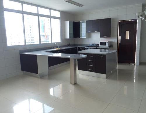 Villa Marina, Área Metropolitana