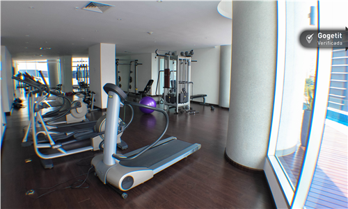 Yacht Club, Metropolitan Area