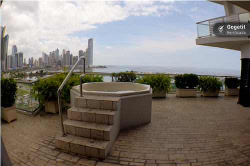 Sky Residences, Avenida Balboa