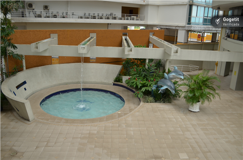 Los Delfines, Área Metropolitana