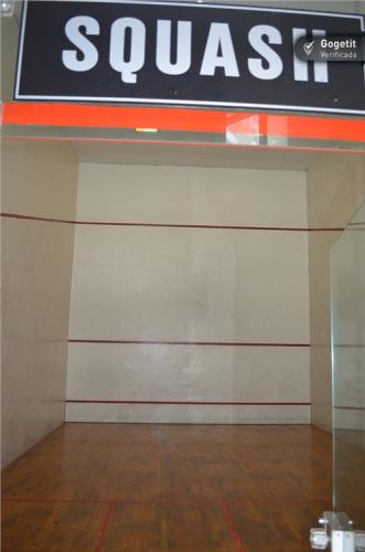 Los Delfines, Área Metropolitana