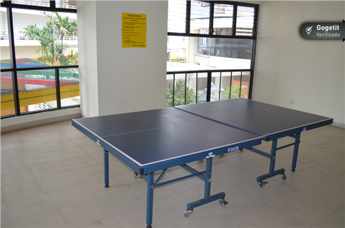 Los Delfines, Área Metropolitana