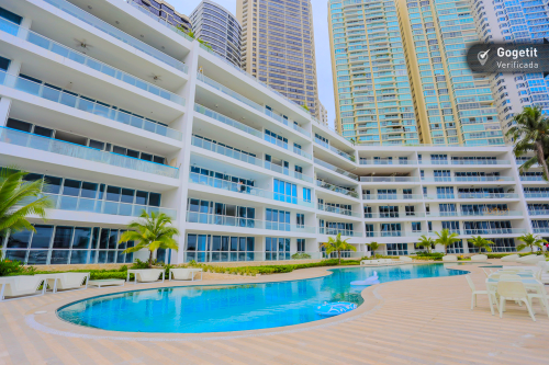 Miradores de la Bahia, Área Metropolitana