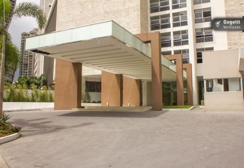 Q Tower , apartamento