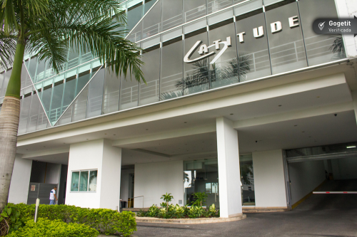 Latitude, Costa del Este