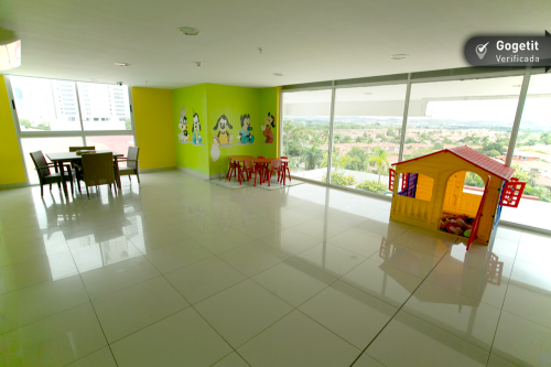 Latitude, Costa del Este