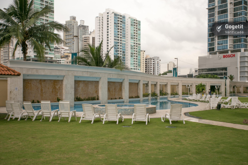 Costa Pacifica, Área Metropolitana