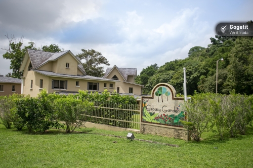 Embassy Gardens, house