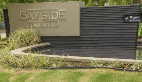 Bayside Condominium, Metropolitan Area