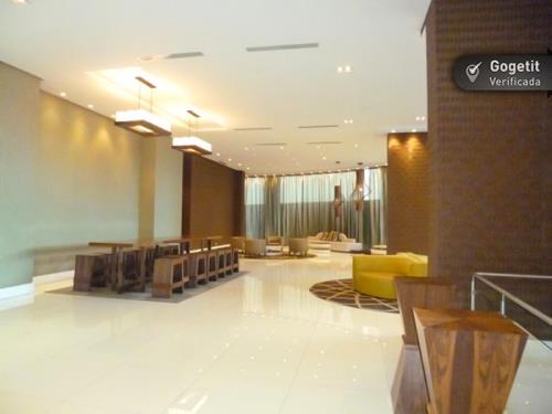 Q Tower , Área Metropolitana