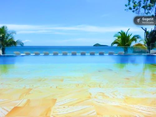 Santa Clara Residences, Antón