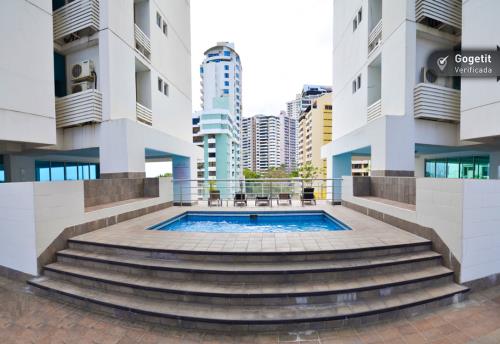 Pacific Sun, apartment