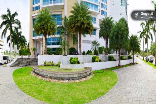 Murano, Metropolitan Area