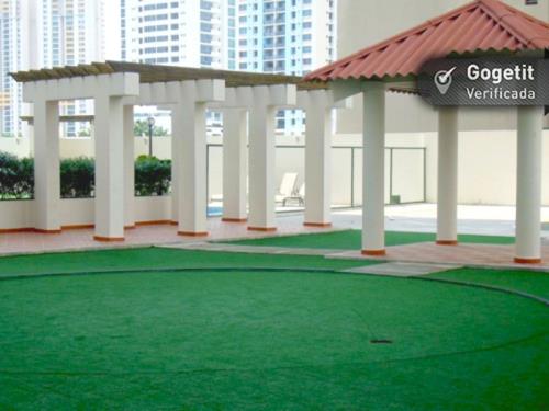 7400, Área Metropolitana