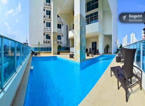 Joy , Metropolitan Area