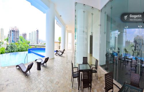 Astoria , Área Metropolitana