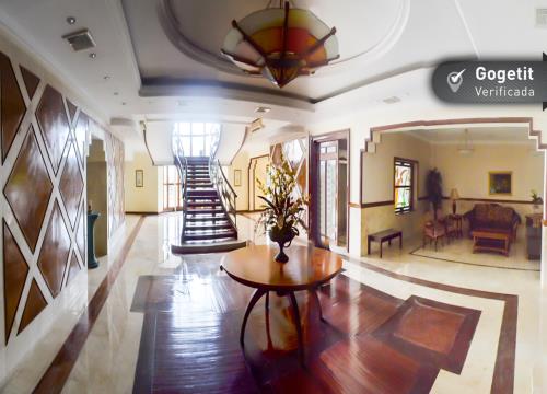 The Belvedere park, Área Metropolitana