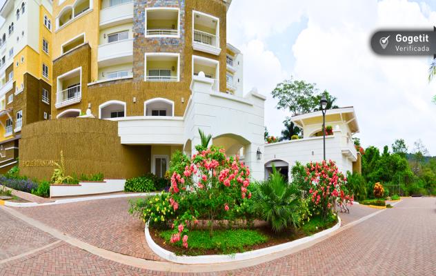 Eagle landing - Tucan, Arraiján