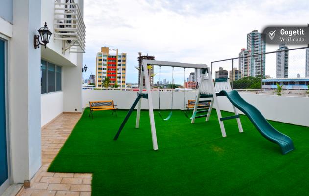 Sunshine by the Park, Parque Lefevre