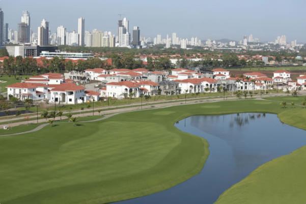 Santa Maria Golf, casa