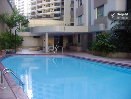 Crillon, Área Metropolitana