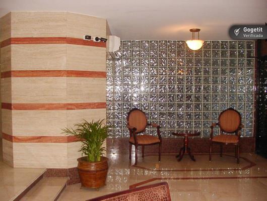 Crillon, Área Metropolitana