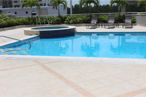 Panama Bay Tower, Metropolitan Area