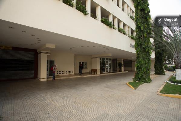 Sunrise Tower, Metropolitan Area