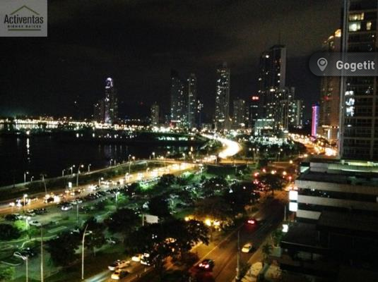 Los Delfines, Área Metropolitana