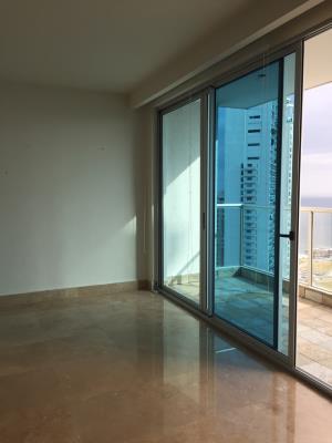 Q Tower , Área Metropolitana