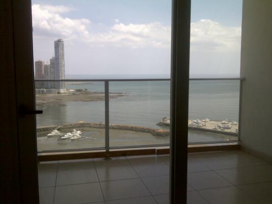 White Tower, Área Metropolitana