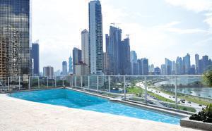 White Tower, Área Metropolitana