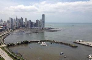 White Tower, Área Metropolitana