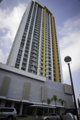 Rokas, Amelia Denis De Icaza