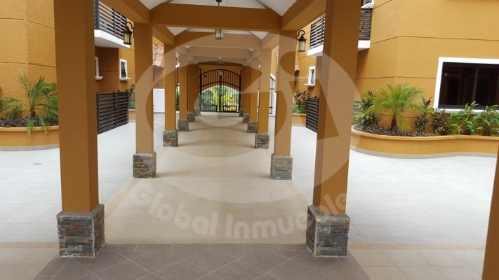 Embassy Club Courtyard, apartamento