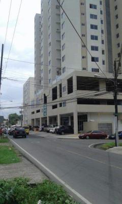 Centennial, Parque Lefevre