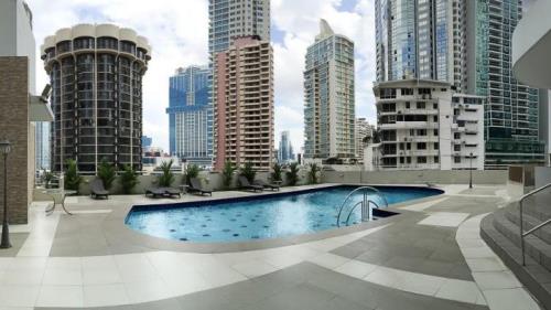 Bayshore, Área Metropolitana