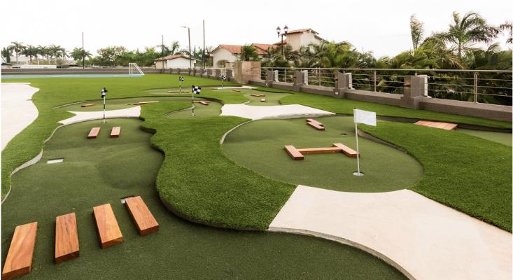 Valery Point, Santa Maria