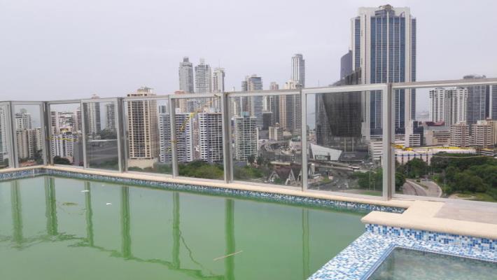 The One Tower , apartment