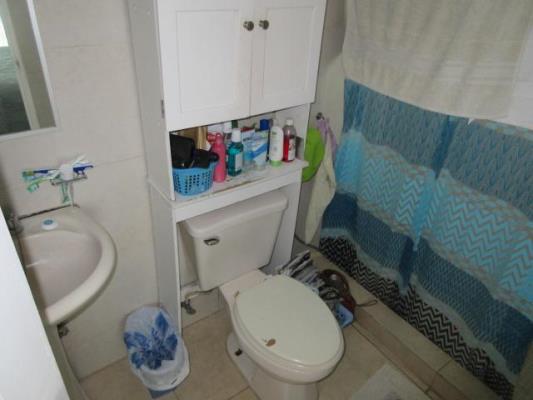 Royal Hill 2, Área Metropolitana