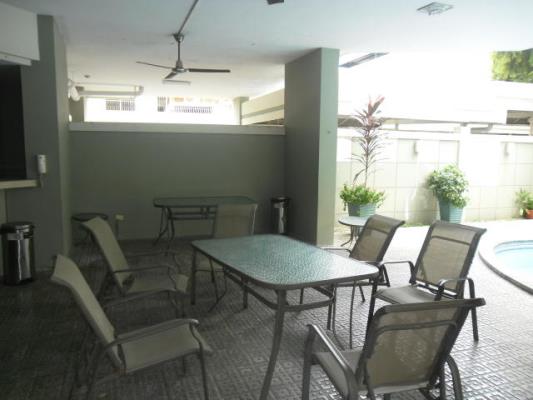 Pelican Bay, apartamento