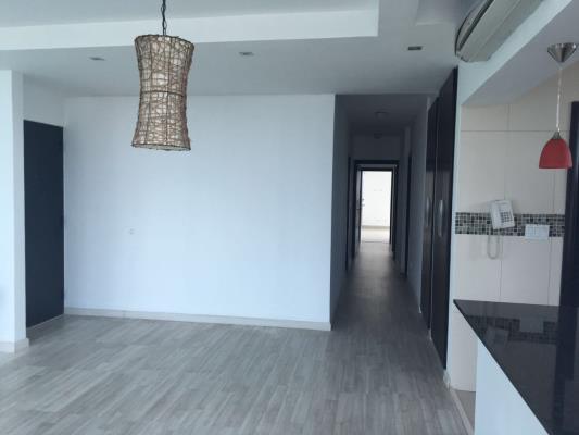 Lacosta, Área Metropolitana