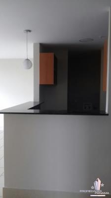 Met View Tower, apartment